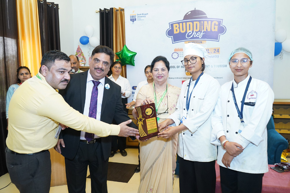 Desh Bhagat University won the first prize in making Bengali cuisine